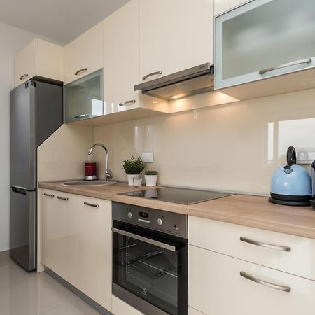 מאנדרה Zoran Brand New Modern Apartments מראה חיצוני תמונה