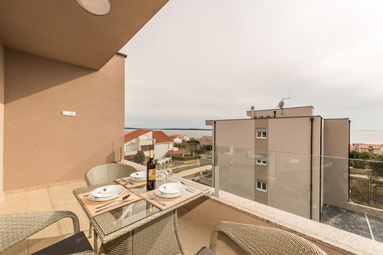 מאנדרה Zoran Brand New Modern Apartments מראה חיצוני תמונה