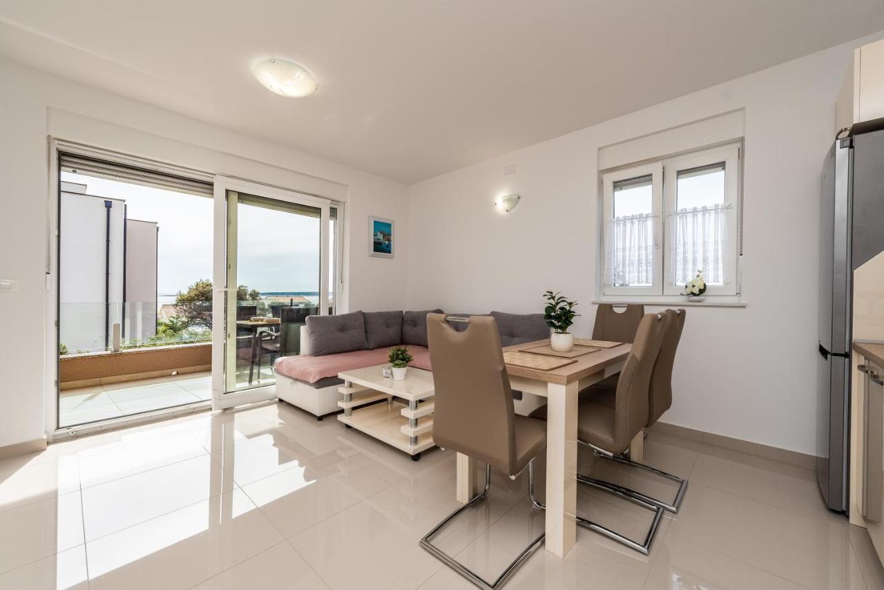 מאנדרה Zoran Brand New Modern Apartments מראה חיצוני תמונה
