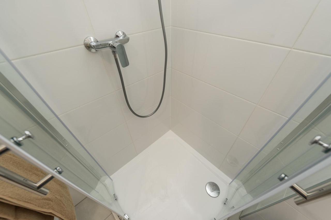 מאנדרה Zoran Brand New Modern Apartments מראה חיצוני תמונה